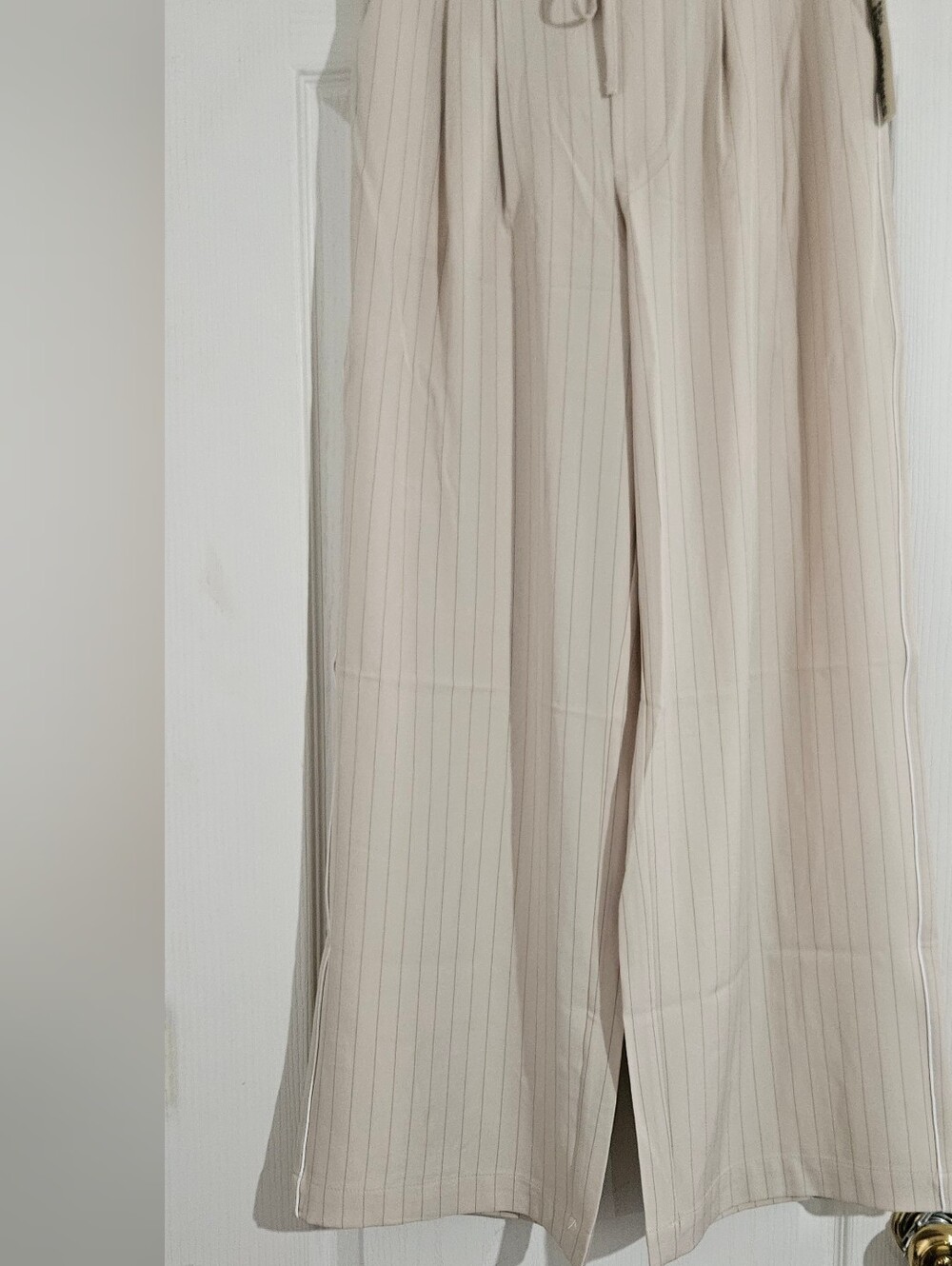 Women's No Boundaries Beige Pinstripe Wide-Leg Dress Pants